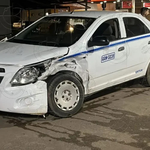 Taxista é preso após avançar preferencial e causar acidente em Porto Velho