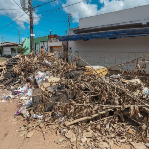 Prefeitura solicita aos moradores que aguardem o aviso da Semusb para retirar os entulhos dos quintais