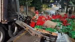 Vagão de carreta se solta e carga de bebidas é saqueada por moradores em Porto Velho