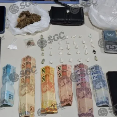 Operação ‘Guardiões da Leste’ apreende drogas e materiais de tráfico em vila de apartamentos