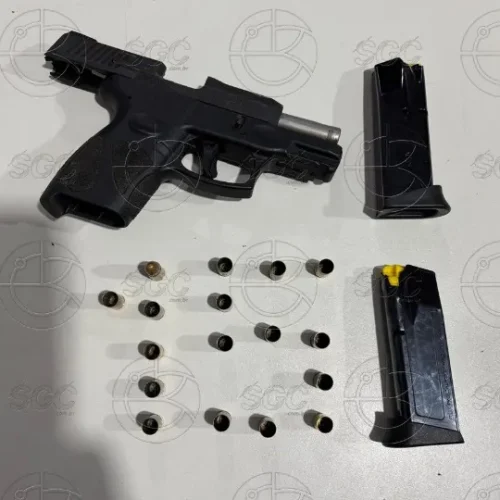 Dentista é preso por embriaguez e porte ilegal de arma