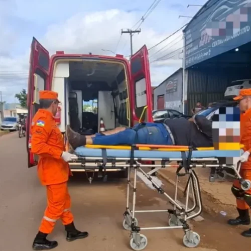 Acidente envolvendo XRE 300 deixa motociclista ferido no bairro Três Marias