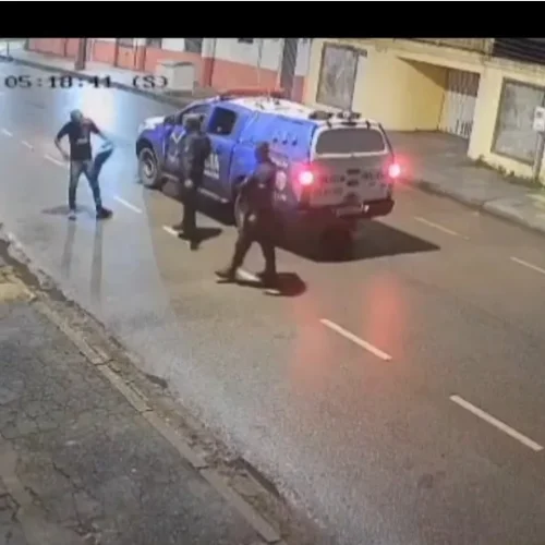 Homem com tornozeleira desligada é preso com drogas após resistir à abordagem em Porto Velho