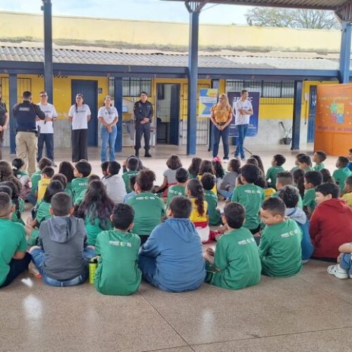 Palestras educativas reforçam prevenção ao uso de drogas entre estudantes em Porto Velho