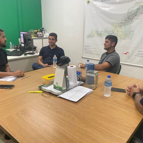 Adalto se reúne com Semagric para tratar da colheita em União Bandeirantes