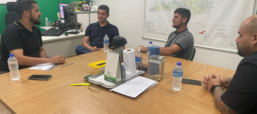 Adalto se reúne com Semagric para tratar da colheita em União Bandeirantes