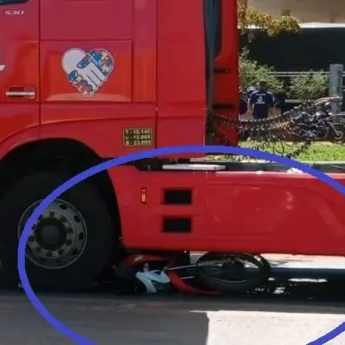 Motociclista escapa de ser esmagado por carreta na BR-364