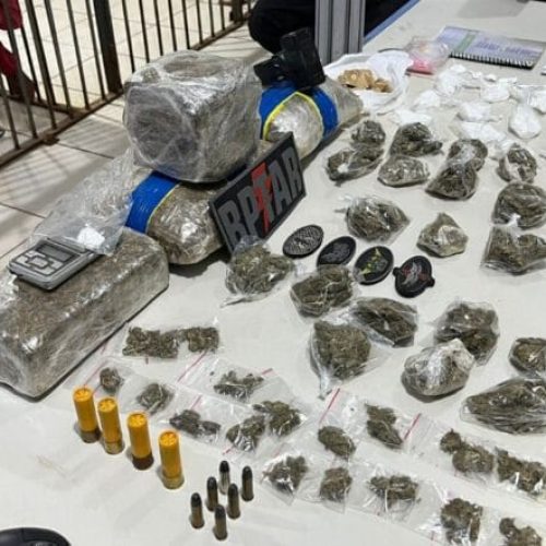Trio de traficantes que ameaçava moradores é preso na zona leste da capital