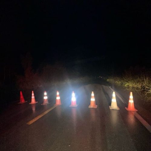 Trecho da BR-425 é interditado por alagamento no igarapé Arara