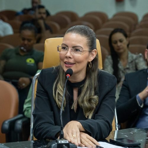 Iluminação da Praça do São Sebastião é restabelecida após pedido da Vereadora Sofia Andrade