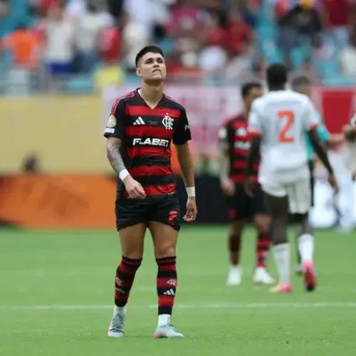 Bayern vence Flamengo por 4 a 2 e marca encontro com o PSG