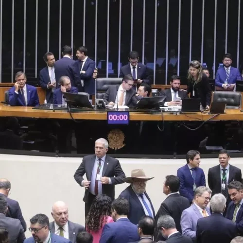 PEC da Blindagem amplia imunidade a assembleias estaduais