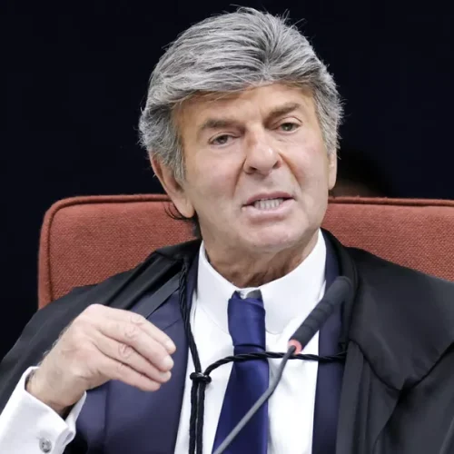 Trama golpista: Fux vota por absolver integralmente Bolsonaro