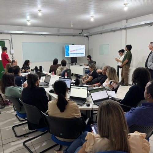 Servidores recebem treinamento para uso de tecnologia de dados em ações de trânsito