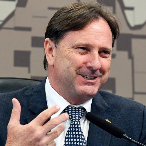 TSE suspende decisão do TRE-RO e permite registro de candidatura de Acir Gurgacz