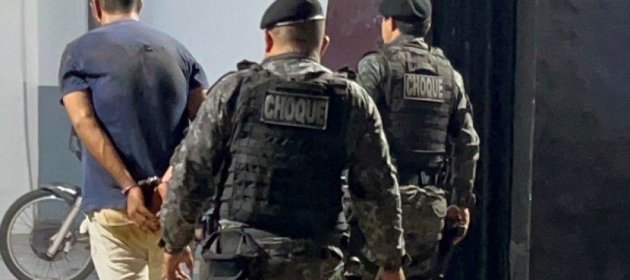 Agressão contra mulher revolta moradores e criminoso é preso em flagrante