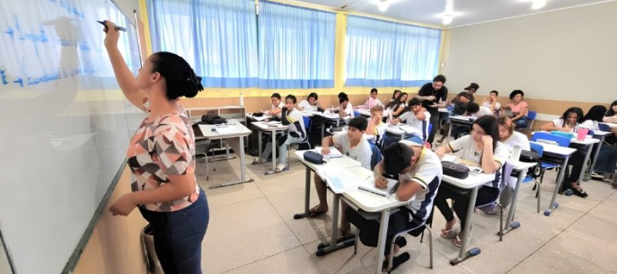 Seduc antecipa feriado escolar do Dia do Professor para a próxima terça-feira em Rondônia