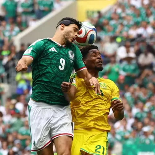 O dia na Copa: México e Canadá fazem jogos decisivos pela abertura da segunda rodada (Foto: Reuters)
