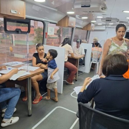 Governo de RO realiza ação de regularização fundiária urbana no município de Cacaulândia