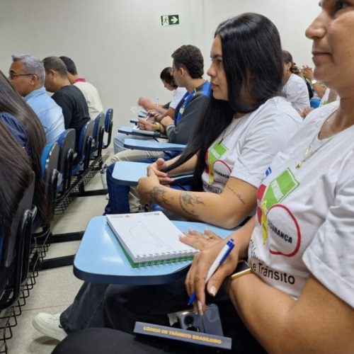 Encontro de instrutores de trânsito oportuniza aperfeiçoamento do ensino teórico e prático de direção veicular