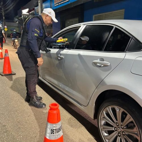 Consequências de dirigir sob efeito do álcool são alertadas pelo Detran-RO durante operação