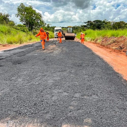 Governo de RO conclui 32 quilômetros de manutenção asfáltica na RO-383, entre Cacoal e distrito de Nova Estrela