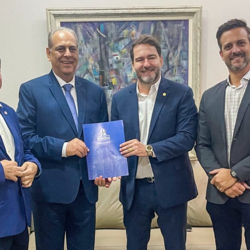 Presidente da Assembleia Legislativa entrega relatório da CPI das Reservas ao Tribunal de Justiça de Rondônia