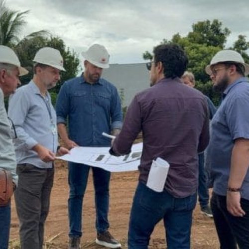 Governo de RO abre processo seletivo com 100 vagas temporárias para engenheiros, arquitetos e desenhistas na Seduc