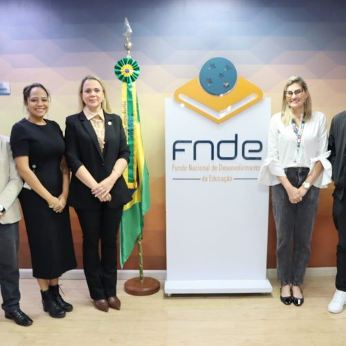 Deputada Cláudia de Jesus articula retomada de obras educacionais em Rondônia com o FNDE