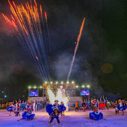 Mocidade Junina leva o brilho da juventude e o calor do fogo sagrado ao Arraial Flor do Maracujá 2025