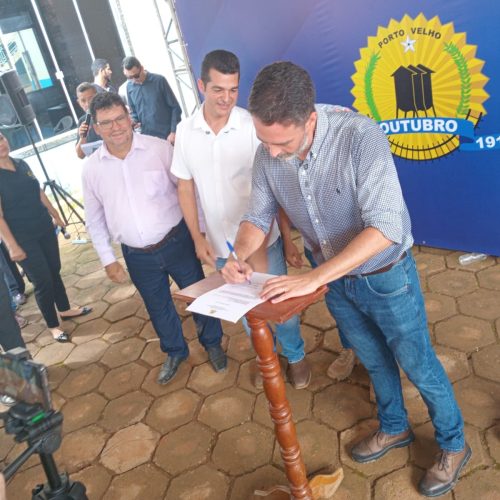 União Bandeirantes: Solenidade marca assinatura de ordem de serviços para pavimentação de ruas e avenidas no distrito