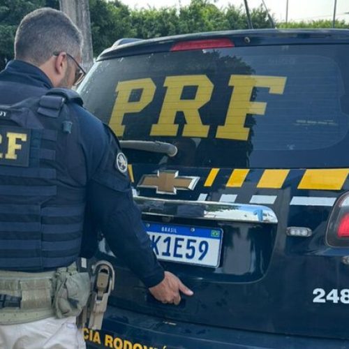 PRF prende três foragidos da Justiça em fiscalizações na BR-364, em Rondônia