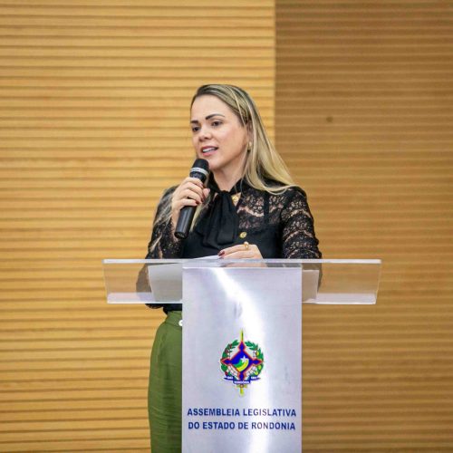 Médicos hematologistas serão homenageados pela deputada Cláudia de Jesus