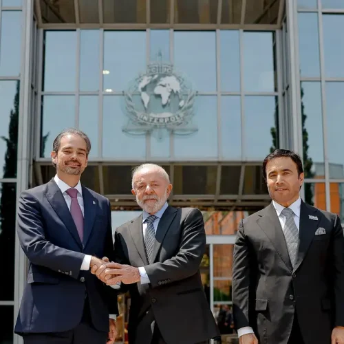 Brasil e Interpol vão ampliar colaboração mútua no combate ao crime
