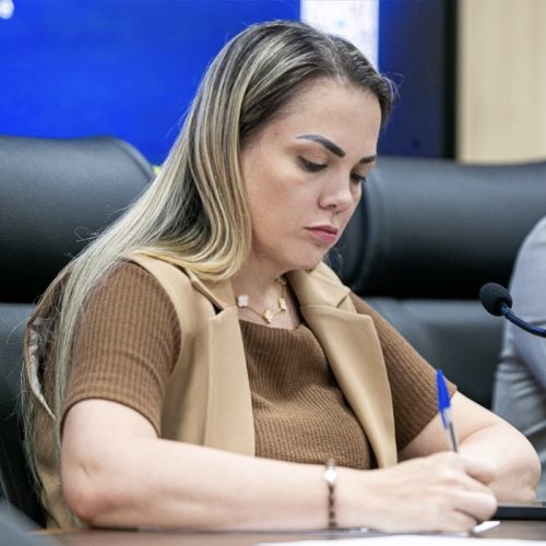 Cláudia de Jesus destina R$ 250 mil para hospital de Governador Jorge Teixeira