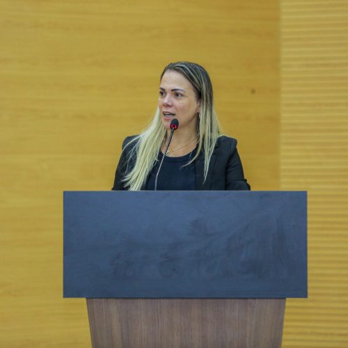 Deputada Cláudia de Jesus propõe Semana Estadual em Defesa das Empregadas Domésticas