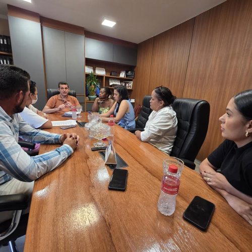 Vereador Adalto de Bandeirantes se reúne com profissionais da saúde para discutir melhorias na sala de estabilização de União Bandeirantes