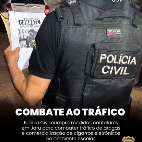 POLÍCIA CIVIL APREENDE DROGAS E CIGARROS ELETRÔNICOS EM OPERAÇÃO CONTRA O TRÁFICO NO AMBIENTE ESCOLAR EM JARU