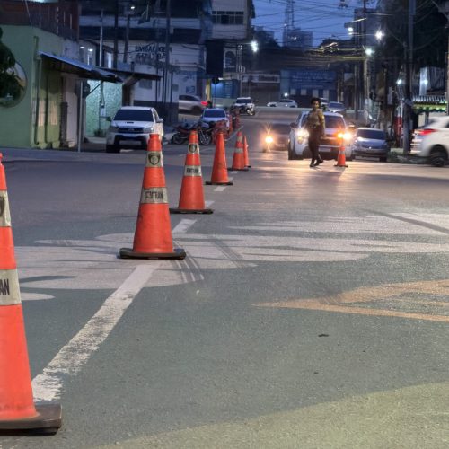 Montagem da estrutura dos 112 anos altera trânsito no entorno do Prédio do Relógio