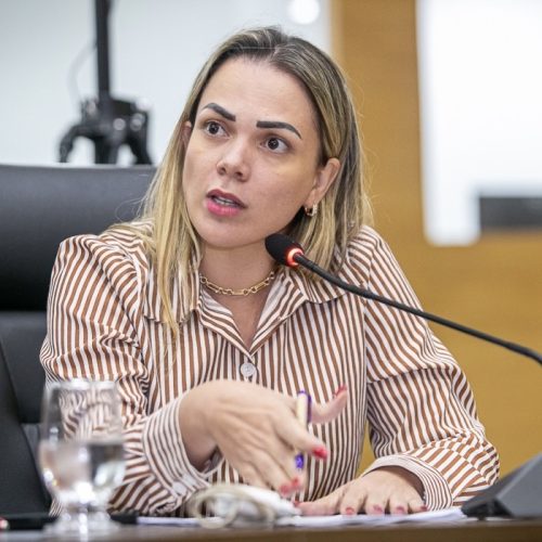 Indicação de Cláudia de Jesus solicita recomposição de peritos e estrutura dos IMLs em Rondônia