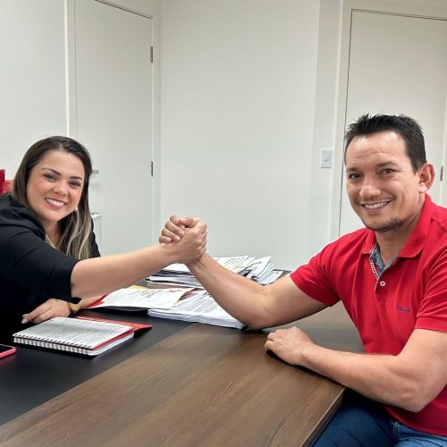 Cláudia de Jesus garante R$ 32 mil para compra de trator para associação em São Miguel