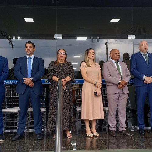 Vereador Adalto de Bandeirantes prestigia Cantata de Natal na Câmara Municipal