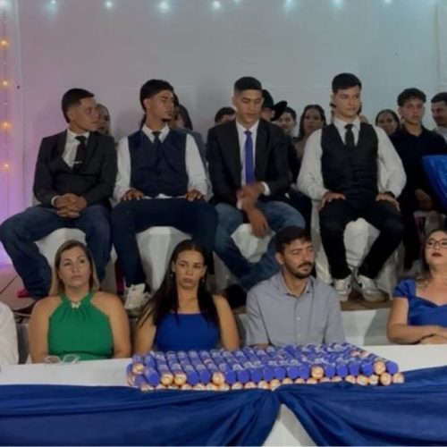 Vereador Adalto prestigia formatura de alunos do 3º ano da Escola César Cassol em União Bandeirantes