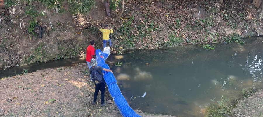 Primeira ecobarreira de Porto Velho é instalada no igarapé Belmont