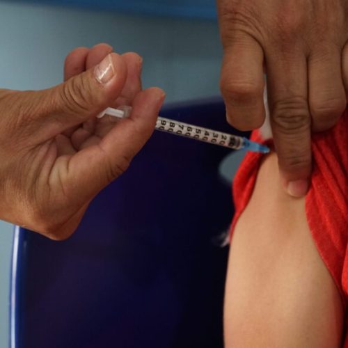 Governo de RO reforça importância da atualização do cartão vacinal e informa pontos disponíveis para vacinação