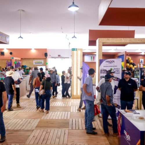 Cacau amazônico e palestra internacional marcam quarto dia do Pavilhão Empresarial na 13ª Rondônia Rural Show