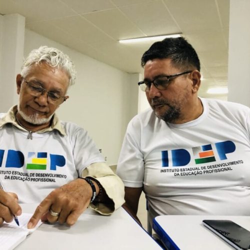 Ensino profissionalizante atrai pais que buscam novas oportunidades no mercado de trabalho