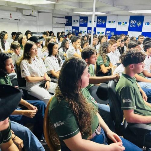 Estudantes de cursos técnicos do agronegócio buscam conhecimentos na Rondônia Rural Show Internacional