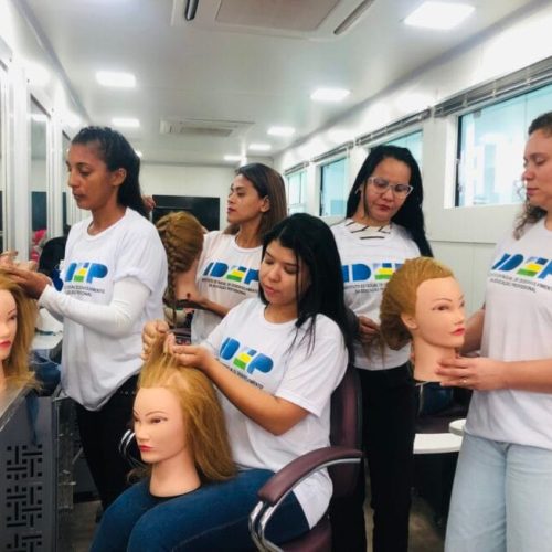 Inscrições para cursos profissionalizantes na área da beleza estão abertas até terça-feira,18, em Guajará-Mirim