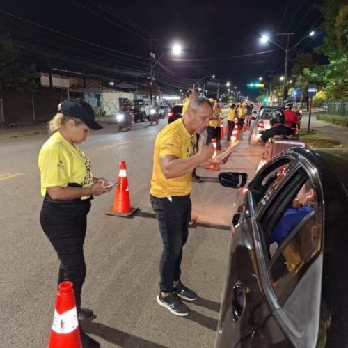 Ação educativa promove conscientização de condutores e pedestres em Porto Velhomais conscientes